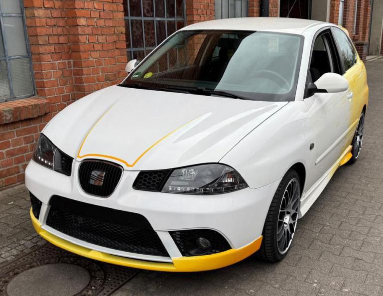 Preview: LED Tagfahrlicht Design Scheinwerfer für Seat Ibiza 6L 02-08 schwarz