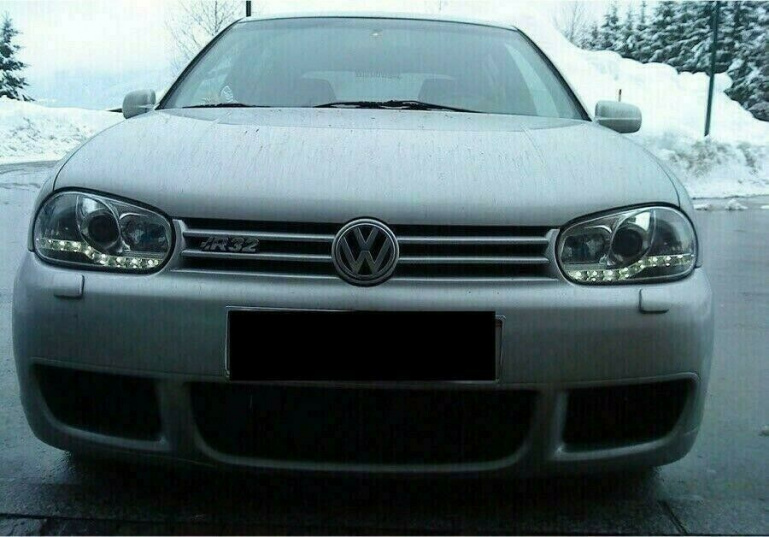 LED Tagfahrlicht Design Scheinwerfer für VW Golf 4 97-03 chrom