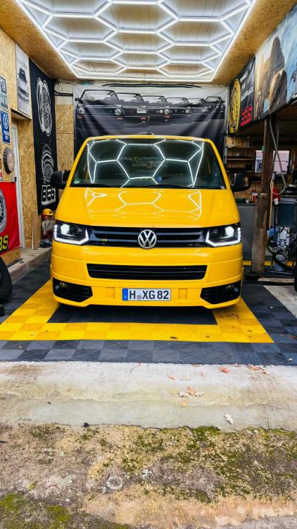 VOLL LED Tagfahrlicht Scheinwerfer Set für VW T5 GP (Facelift) 10-15 schwarz mit dynamischem LED Blinker