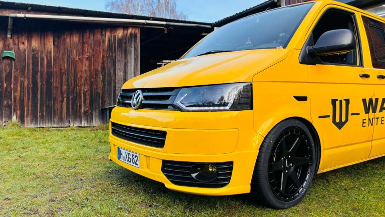 VOLL LED Tagfahrlicht Scheinwerfer Set für VW T5 GP (Facelift) 10-15 schwarz mit dynamischem LED Blinker