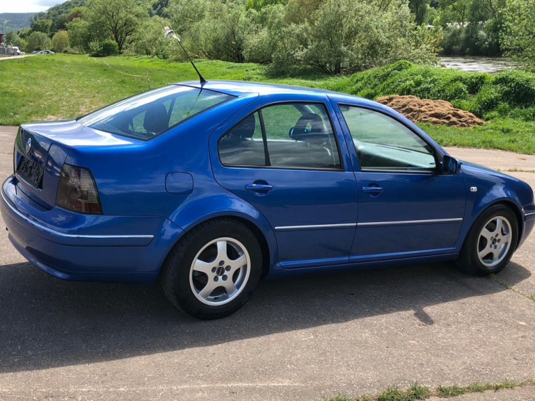 Upgrade Design Rückleuchten für VW Bora 98-05 schwarz/rauch