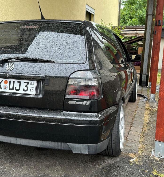 Preview: Upgrade Design Rückleuchten passend für VW Golf 3 (III) 91-97 rot/rauch