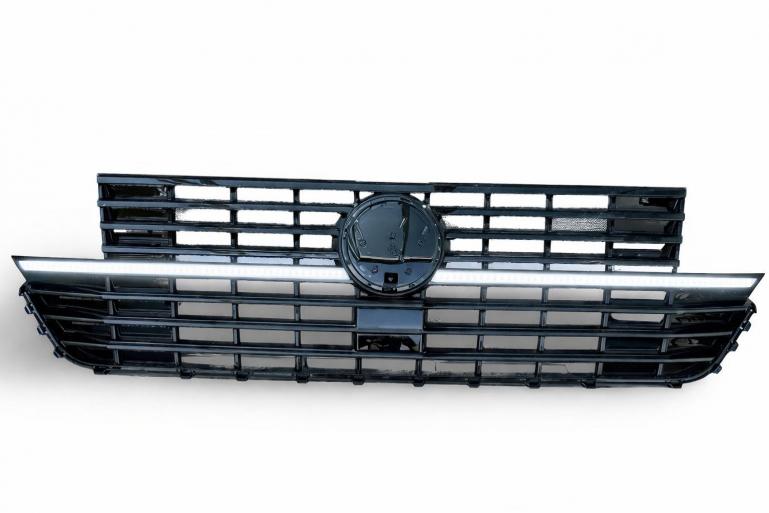 Preview: LumiFire Upgrade LED Kühlergrill Sportgrill passend für VW T6.1 19-23 Hochglanz-schwarz