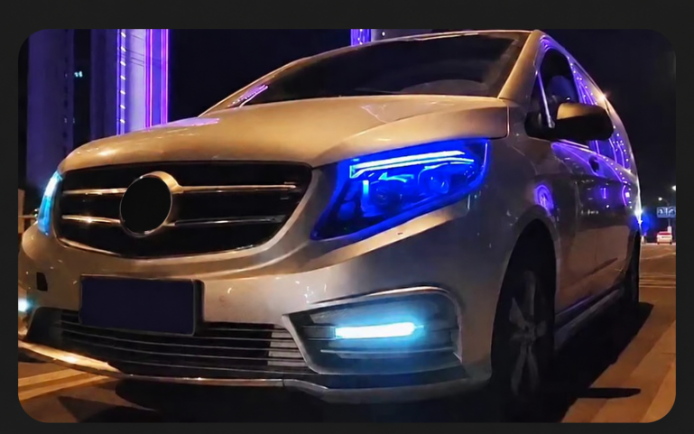 Preview: Sparpaket-Upgrade Design VOLL LED Tagfahrlicht Scheinwerfer passend für Mercedes Benz V-Klasse / Vito W447 14-23 schwarz mit LED Blinker + LED Upgrade Design Rückleuchten passend für Mercedes Benz Vito W447 14-23 rot/weiß dynamisch