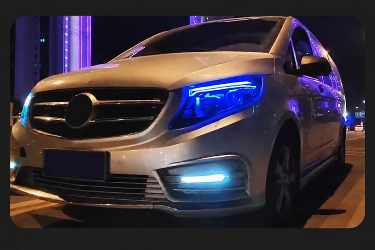 Preview: Sparpaket-Upgrade Design VOLL LED Tagfahrlicht Scheinwerfer passend für Mercedes Benz V-Klasse / Vito W447 14-23 schwarz mit LED Blinker + LED Upgrade Design Rückleuchten passend für Mercedes Benz Vito W447 14-23 schwarz/klar dynamisch