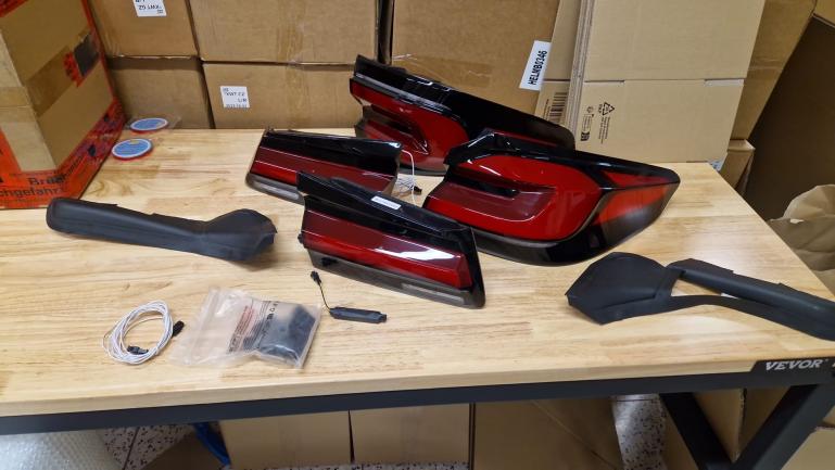 B-Ware  Voll LED Upgrade Design Rückleuchten passend für BMW 5er G30 Lim. /G38 (Langversion) 17-20 rot/schwarz