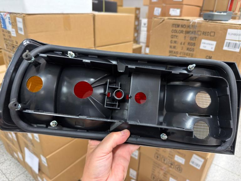 B-Ware  Exklusiv Classic-Sport Design Rückleuchten passend für BMW 3er E30 Facelift Limo, 2-Türer (Coupe), Cabrio, Touring 87-94 schwarz