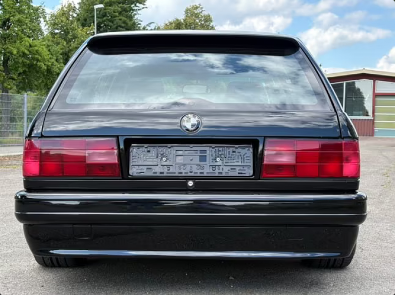 Exklusiv Classic-Sport Design Rückleuchten passend für BMW 3er E30 Facelift Limo, 2-Türer (Coupe), Cabrio, Touring 87-94 rot