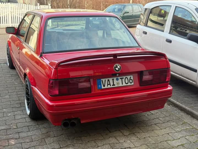 Exklusiv Classic-Sport Design Rückleuchten passend für BMW 3er E30 Facelift Limo, 2-Türer (Coupe), Cabrio, Touring 87-94 rot