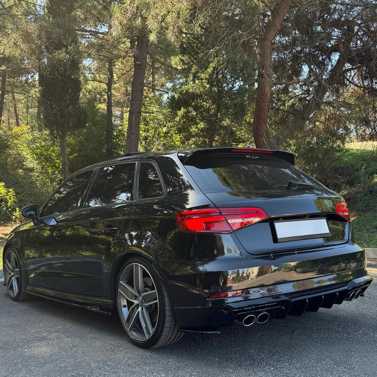 Upgrade Design Seitenschweller Set passend für Audi A3 / S3 8V Facelift 13-19 Hochglanz schwarz