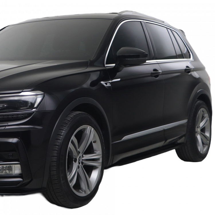 Upgrade Sport Design Seitenschweller Set passend für VW Tiguan MK2 15-20 Hochglanz schwarz