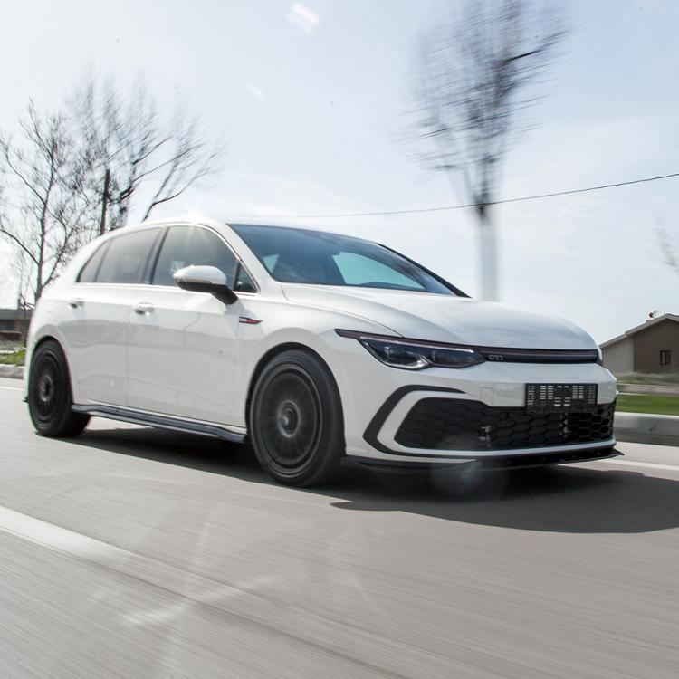 Upgrade Sport Design Seitenschweller Set passend für VW Golf 8 20+ Hochglanz schwarz