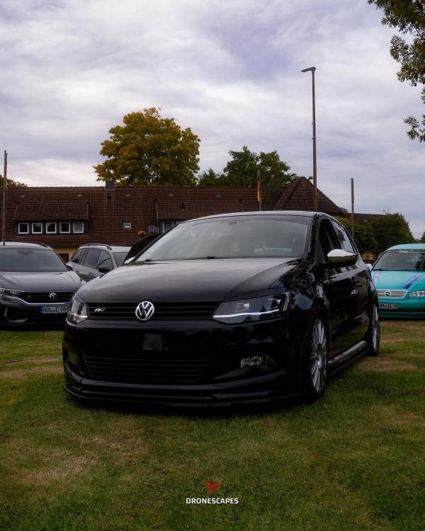 VOLL LED Upgrade Tagfahrlicht Scheinwerfer Set für VW Polo 6R / 6C 09-17 schwarz/chrom mit dyn. Blinker