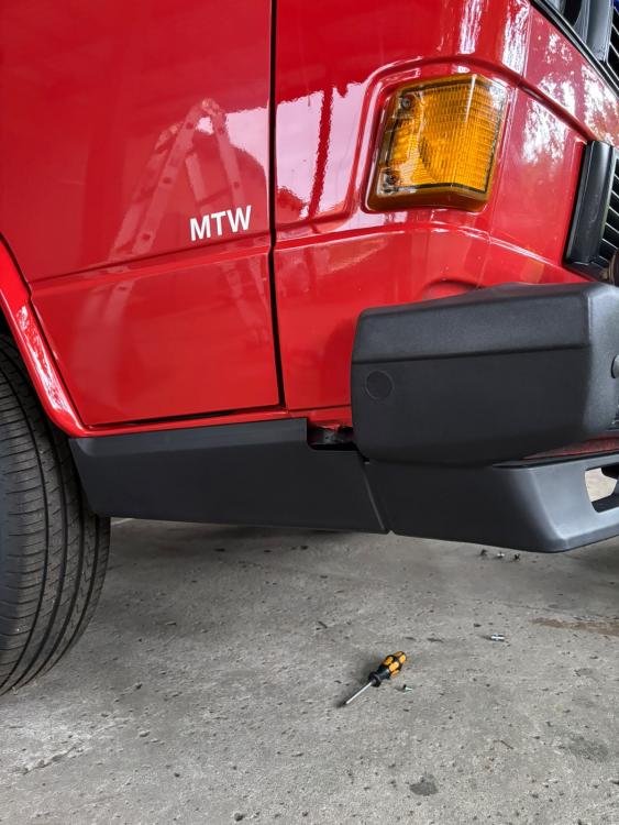 Preview: Upgrade Design Frontspoiler / Lippe passend für VW T3 79-92 (5-teilig) matt schwarz