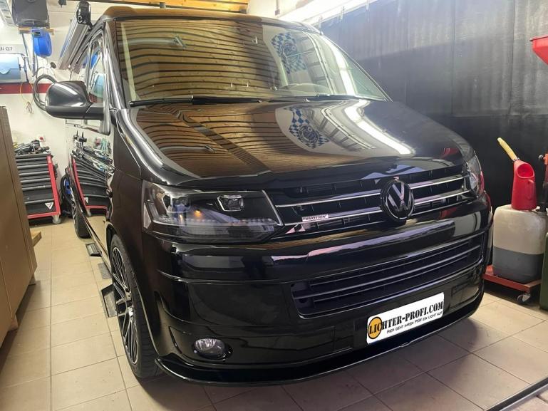 Ugrade Design Voll LED "Specialized" Tagfahrlicht Scheinwerfer passend für VW T5 GP (Facelift) 10-15 schwarz ohne Dynamik und ohne Welcome-Funktion!