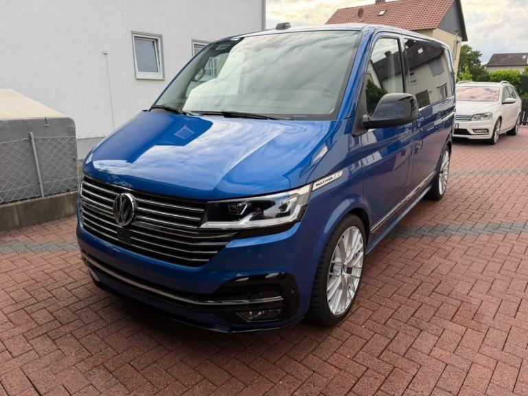Upgrade Design Kühlergrill passend für Volkswagen T6.1 ab 2019 Hochglanz schwarz / chrom