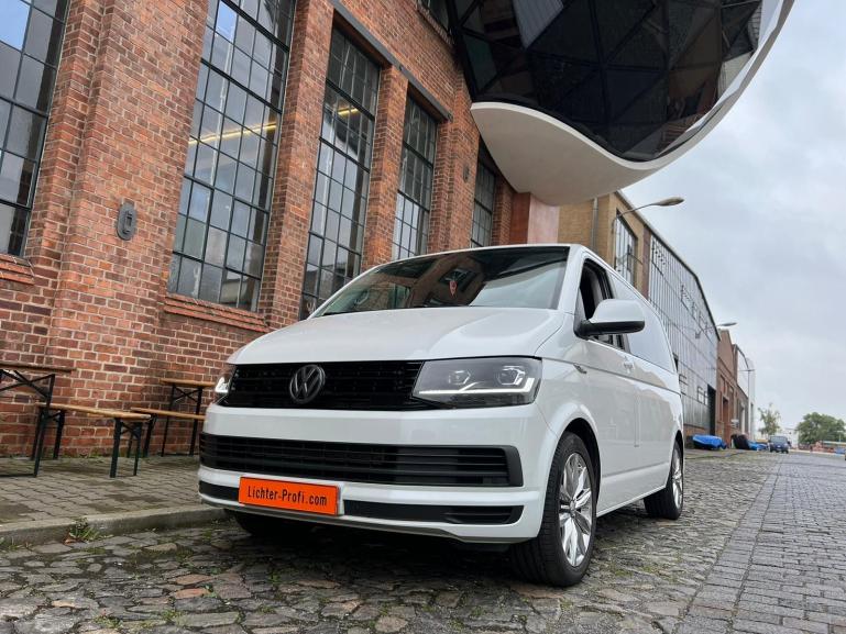 Voll LED Tagfahrlicht Scheinwerfer passend für VW T6 15-19 schwarz mit dynamischen LED Blinker