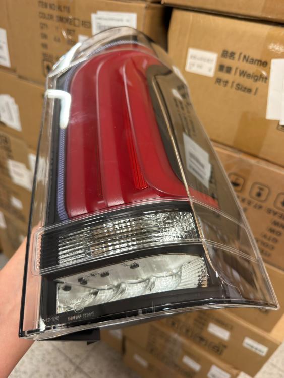 Preview: B-Ware  LED Upgrade Design Rückleuchten passend für Mercedes Benz Vito W447 14-26 schwarz/klar dynamisch