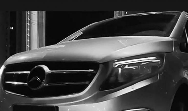 Upgrade Design VOLL LED Tagfahrlicht Scheinwerfer für Mercedes Benz V-Klasse / Vito W447 14-23 schwarz mit LED Blinker