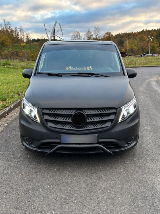 Sparpaket - VOLL LED Tagfahrlicht Scheinwerfer passend für Mercedes Benz V-Klasse / Vito W447 14-23 schwarz mit LED Blinker + LED Upgrade Design  Rückleuchten Set passend für Mercedes Benz Vito W447 14-23 schwarz/rauch