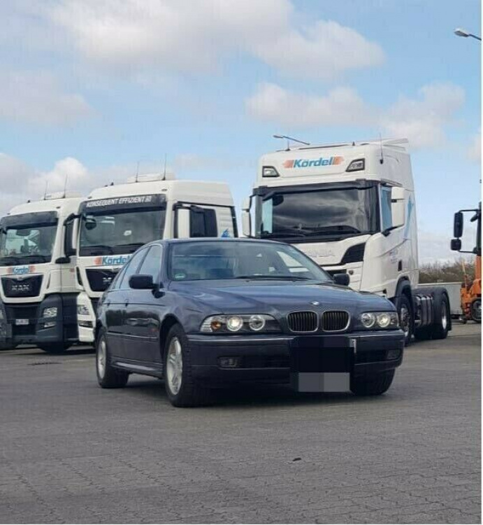 CCFL Angel Eyes Scheinwerfer für BMW 5er E39 95-03 schwarz