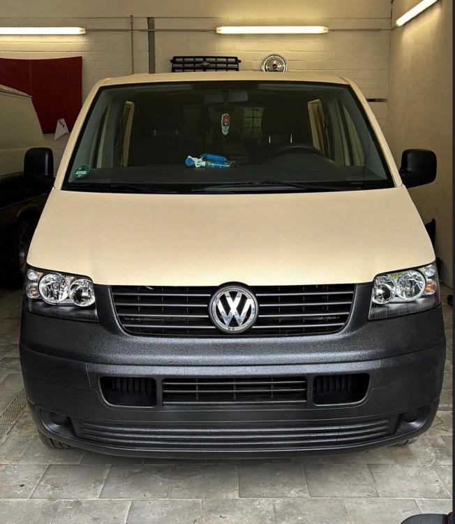 Upgrade Klarglas Scheinwerfer für VW T5 03-09 schwarz im Multivan Design