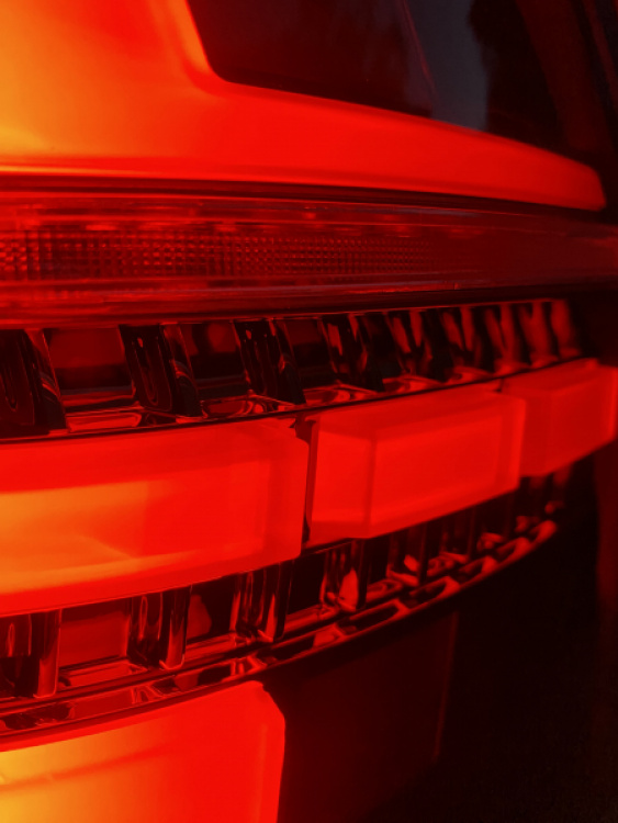 Voll LED Lightbar Design Rückleuchten für VW T6 15-19 schwarz/rauch mit dynamischem Blinker (für Heckklappe/Halogen)