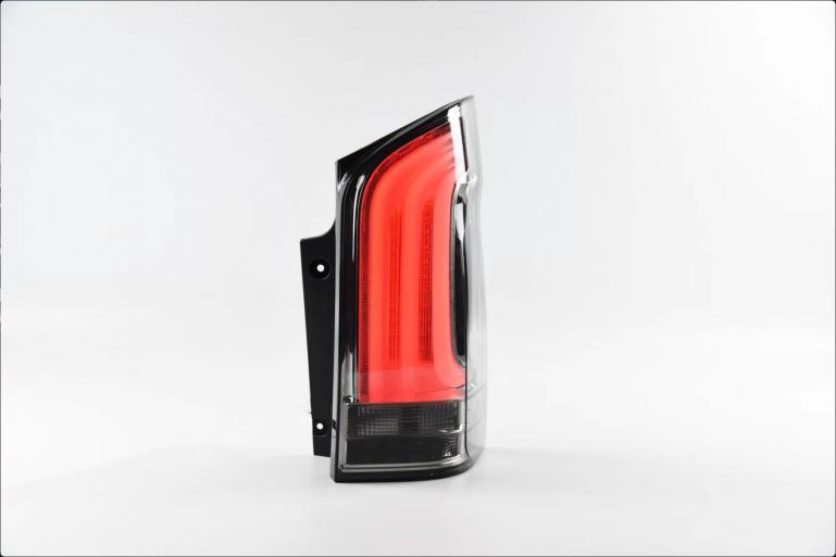 Sparpaket - VOLL LED Tagfahrlicht Scheinwerfer für Mercedes Benz V-Klasse / Vito W447 14-23 schwarz mit LED Blinker + LED Upgrade Design  Rückleuchten Set für Mercedes Benz Vito W447 14-23 schwarz/rauch