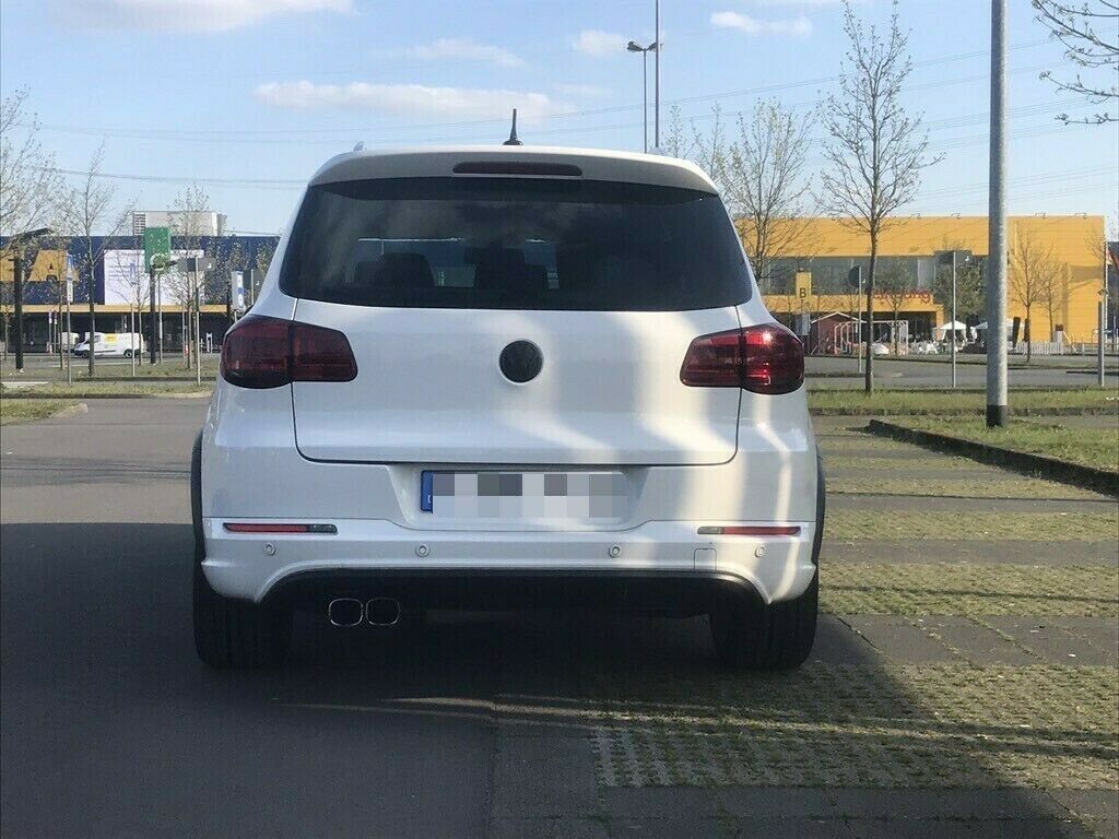 VW Tiguan/Golf hintere Türbeleuchtung, rauchglas, Neu in Hessen