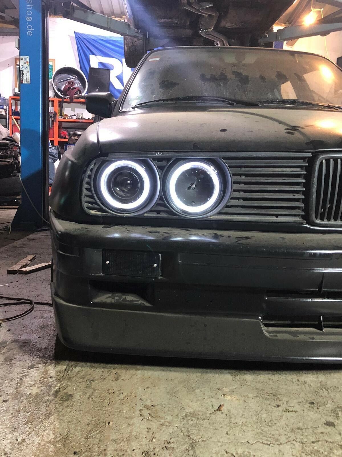 LED Angel Eyes Scheinwerfer für BMW 3er E30 82-94 schwarz