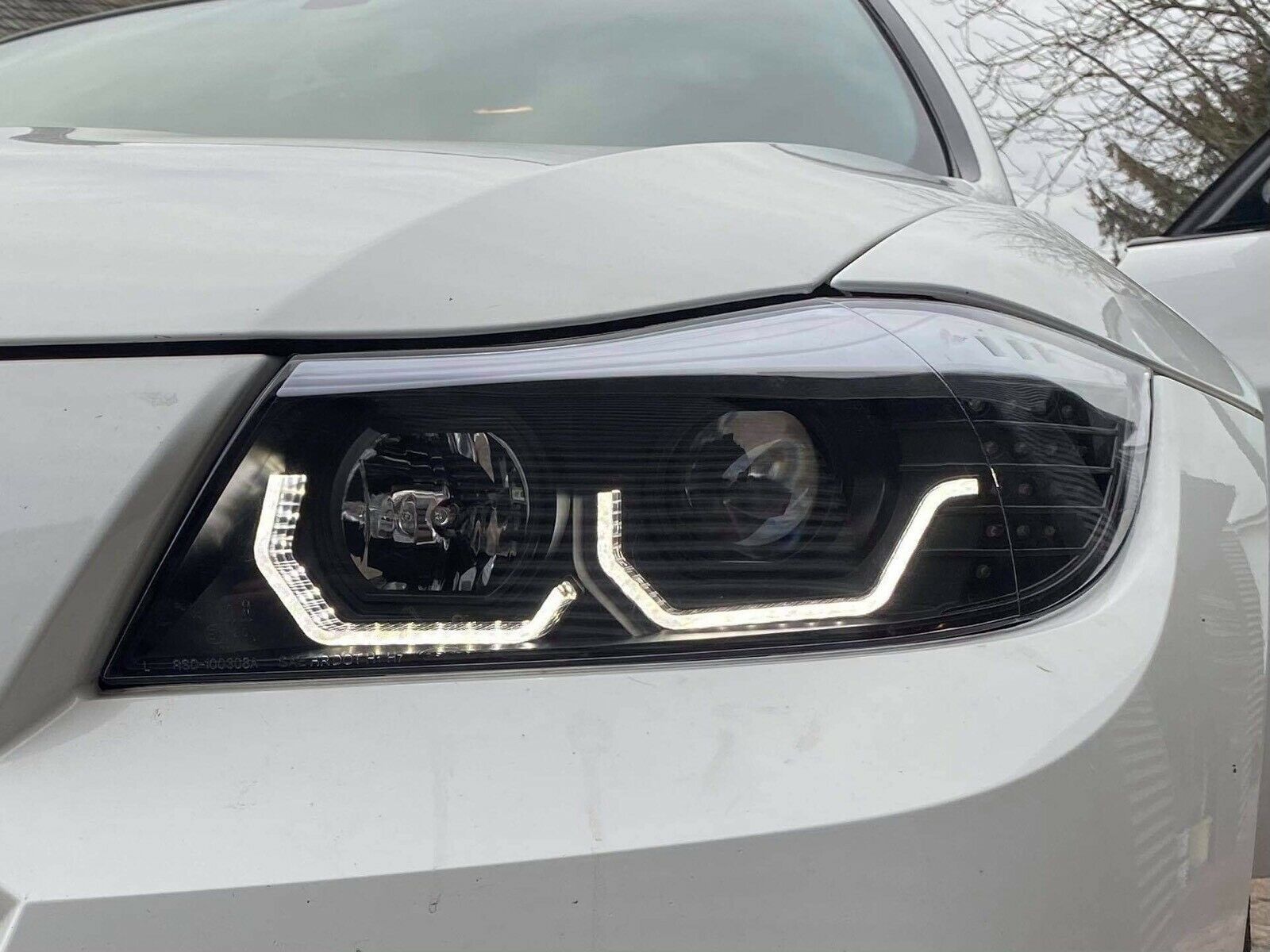 3D LED Angel Eyes Scheinwerfer für BMW 3er E90/E91 05-08 schwarz