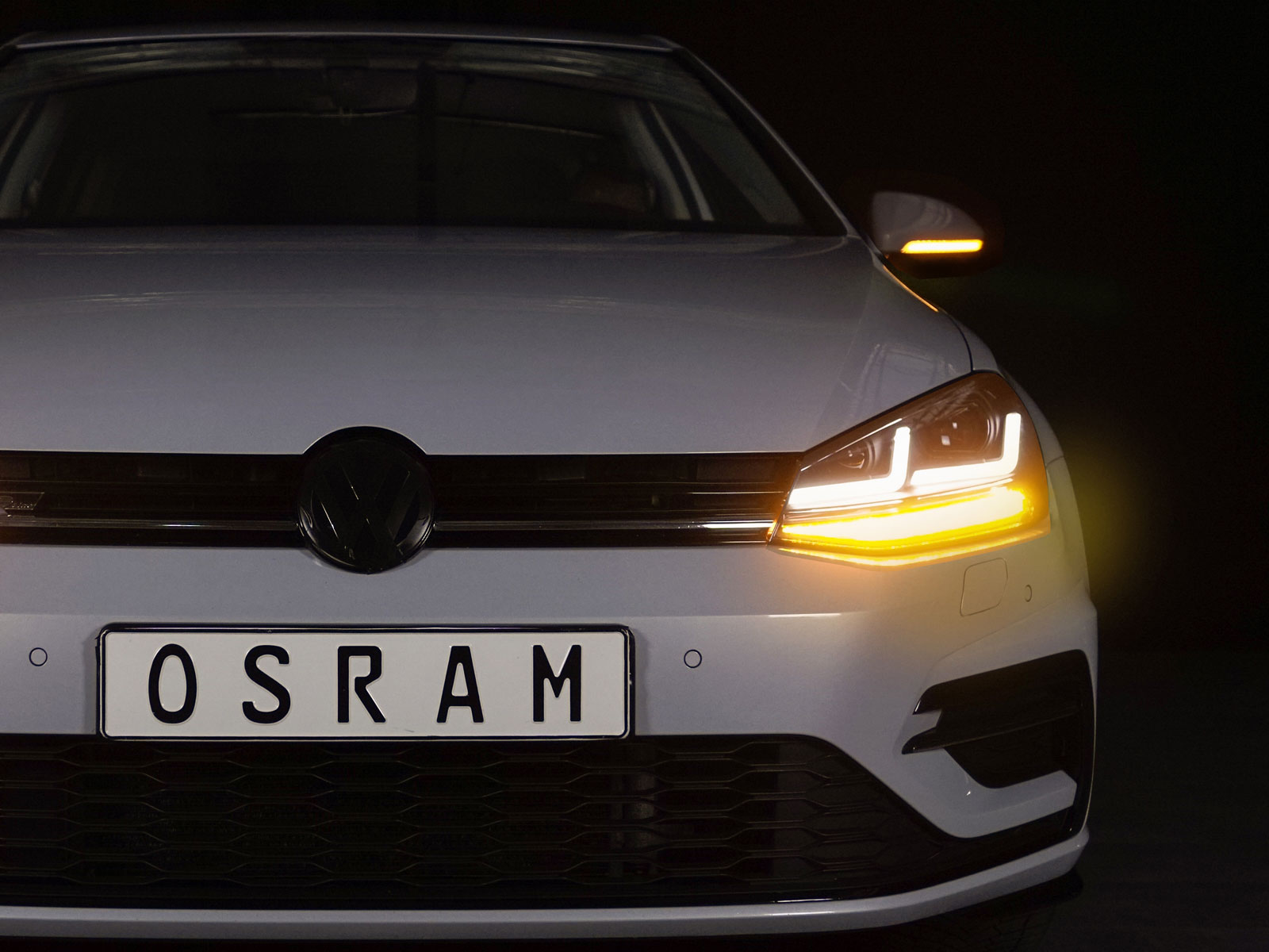 OSRAM LED-DRIVING VOLL-LED Tagfahrlicht Scheinwerfer für VW Golf VII (7)  12-16 schwarz/chrom