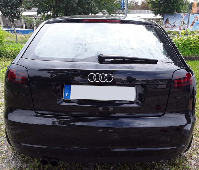 Voll LED Lightbar Design Rückleuchten für Audi A3 8P Sportback 03-08 rauch  mit dynamischem Blinker