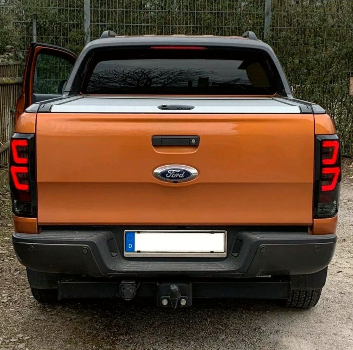 Upgrade Design LED Lightbar Rückleuchten für Ford Ranger T6 / T7 2012+  schwarz/rauch