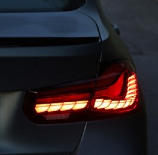 Voll LED Upgrade Design Rückleuchten für BMW 3er F30 Lim.13-18 kirschrot in OLED Technik mit dynamischen Blinker