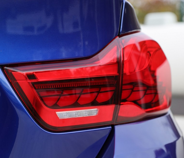 Voll LED Upgrade Design Rückleuchten für BMW 4er F33/F33/F36 13-21 rot in OLED Technik mit dynamischem Blinker