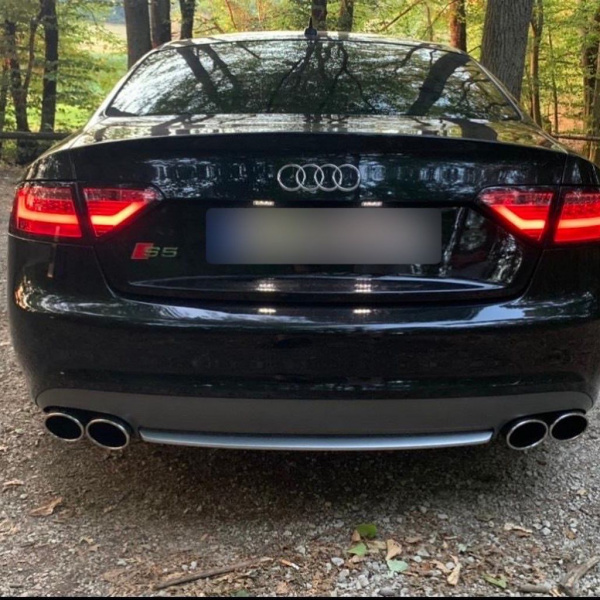 LED Lightbar Design Rückleuchten für Audi A5 07-11 rot/rauch