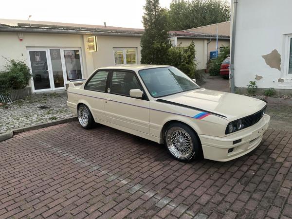 Upgrade Design Stoßstangen SET (Front+Heck) für BMW 3er E30 85-94 Limo Cabrio Touring Typ 2