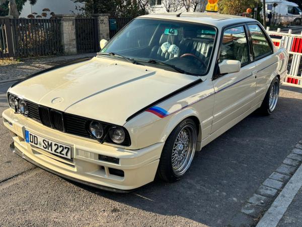 Upgrade Design Frontstoßstange für BMW 3er E30 85-94 Limo Cabrio Touring Typ 2