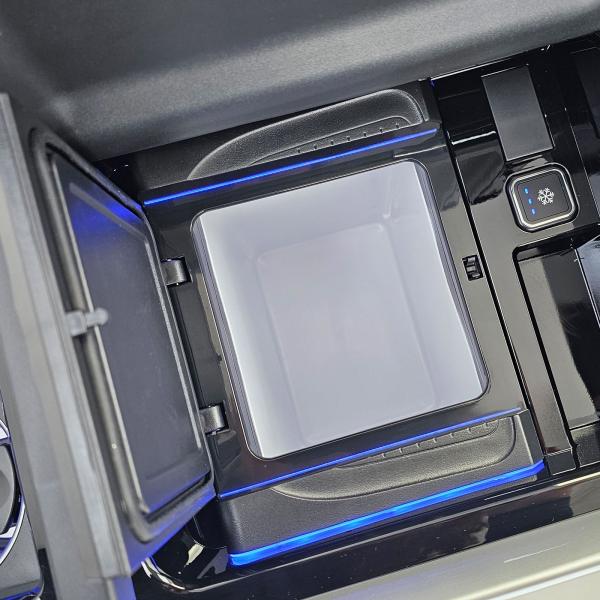 Upgrade Luxury Line Staufach Mittelkonsole Ablage für Mercedes Benz V-Klasse Vito Viano W447 14-23 mit LED Beleuchtung, USB, Kühlfunktion