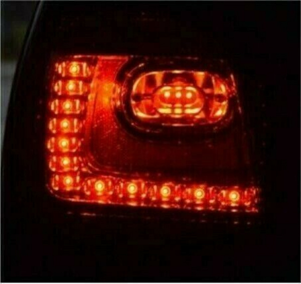 Upgrade Design LED Rückleuchten für VW Polo 9N3 05-09 kirschrot/rauch