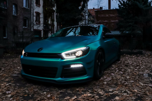 LED Tagfahrlicht Scheinwerfer für VW Scirocco III 14-17 schwarz dynamisch
