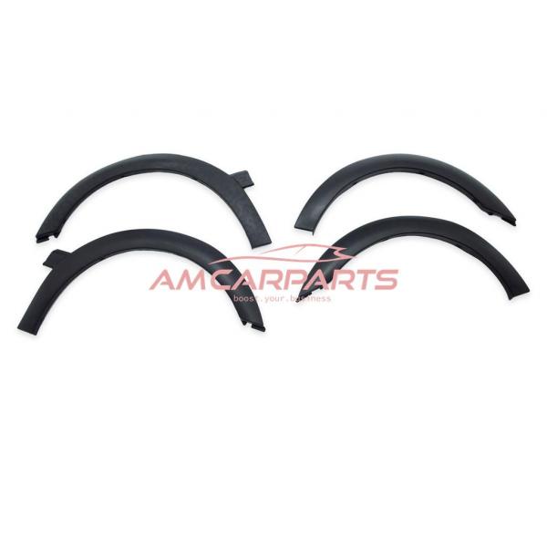 Upgrade Radlaufabdeckung / Radlaufverbreiterung Set für VW Golf 3 91-98 schwarz / matt