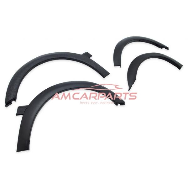 Upgrade Radlaufabdeckung / Radlaufverbreiterung Set für VW Golf 3 91-98 schwarz / matt
