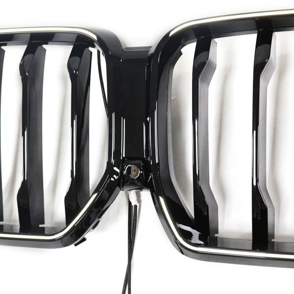 LED-Grill mit einer Lamelle in Schwarz glänzend passend für BMW X6 Serie G06 LCI 2023 +