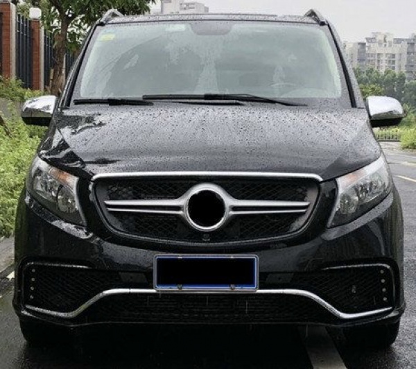 Upgrade Sport Optik Bodykit (Heckstoßstange + Frontstoßstange + Auspuffblenden + Frontgrill) für Mercedes Benz V-Klasse/Vito W447 14-21