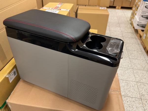 B-Ware  Upgrade+ "Freeze" Staufach Mittelkonsole Ablage passend für Opel Zafira Life / Lounge 21+ mit Kühlfunktion, USB und Getränkehaltern + App Steuerung