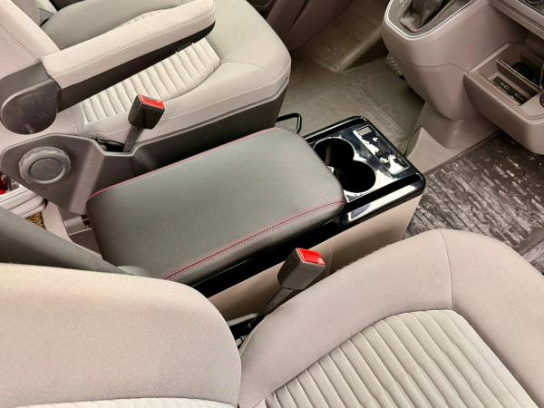 Upgrade+ "Freeze" Staufach Mittelkonsole Ablage passend für Opel Zafira Life / Lounge 21+ mit Kühlfunktion, USB und Getränkehaltern + App Steuerung