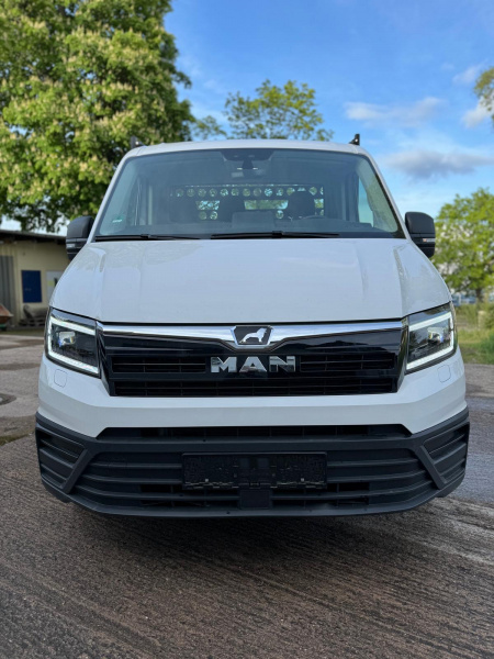 VOLL LED Tagfahrlicht Scheinwerfer für VW Crafter II / MAN TGE 2017+ / schwarz dynamisch