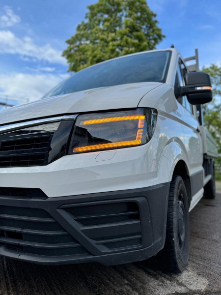 VOLL LED Tagfahrlicht Scheinwerfer für VW Crafter II / MAN TGE 2017+ / schwarz dynamisch
